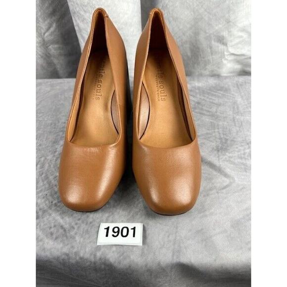 Gentle Souls by Kenneth Cole Women's Irie Block Heel Pump size 7 - Picture 2 of 5